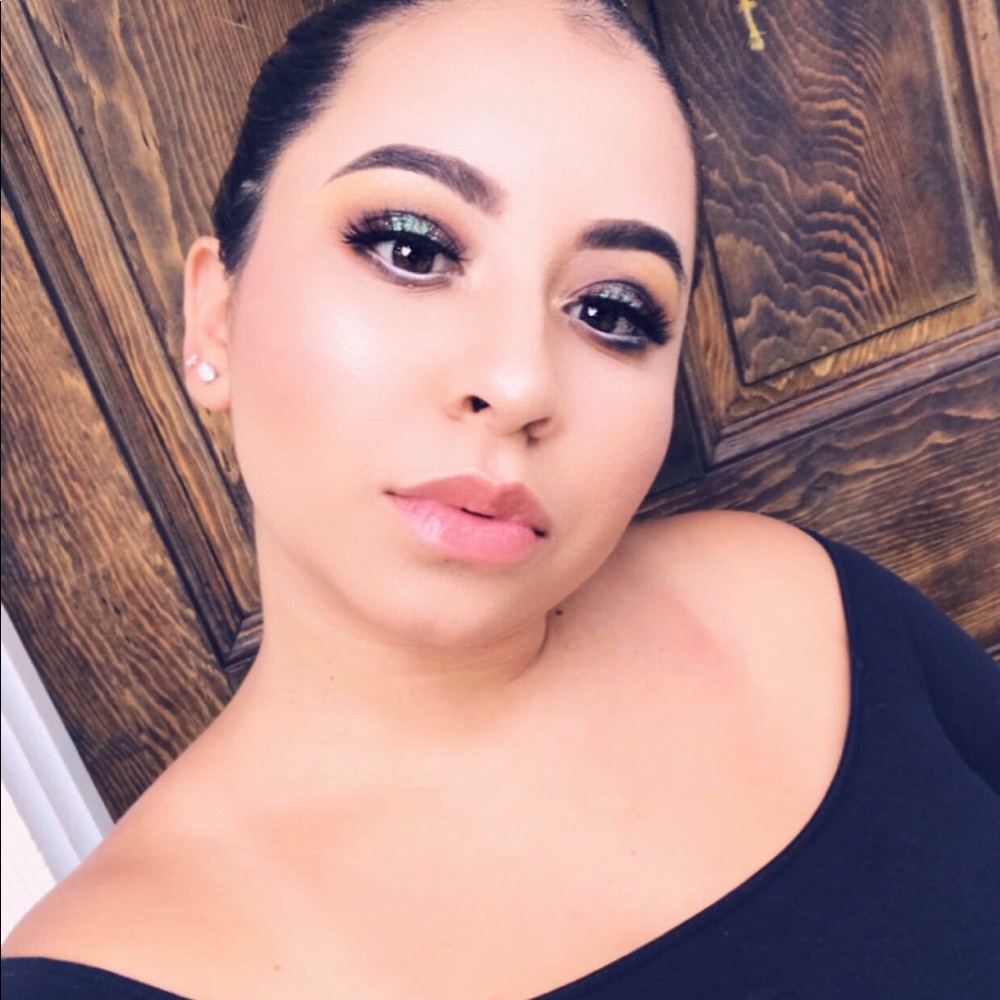 Meet your Posher, Sherlyn